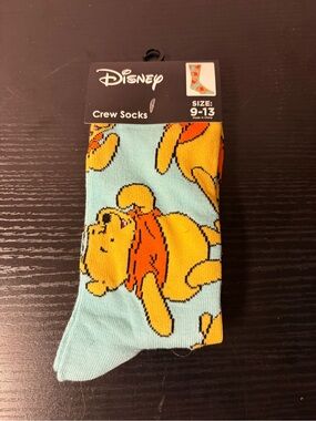 Disney Winnie the Pooh Crew Socks NWT Size 9-13 Aqua Blue
